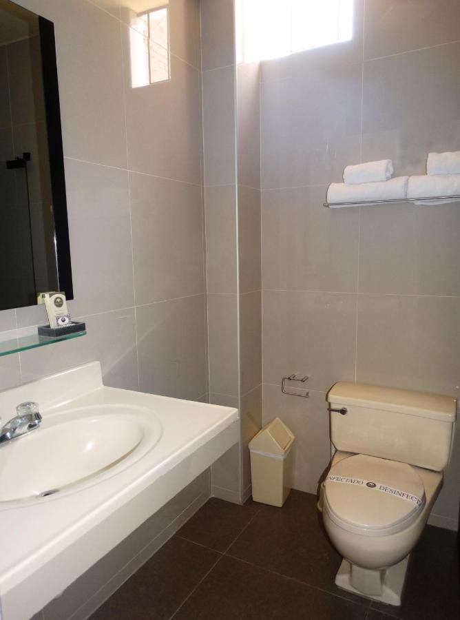 Hotel Gran Sipan Chiclayo Pokoj fotografie